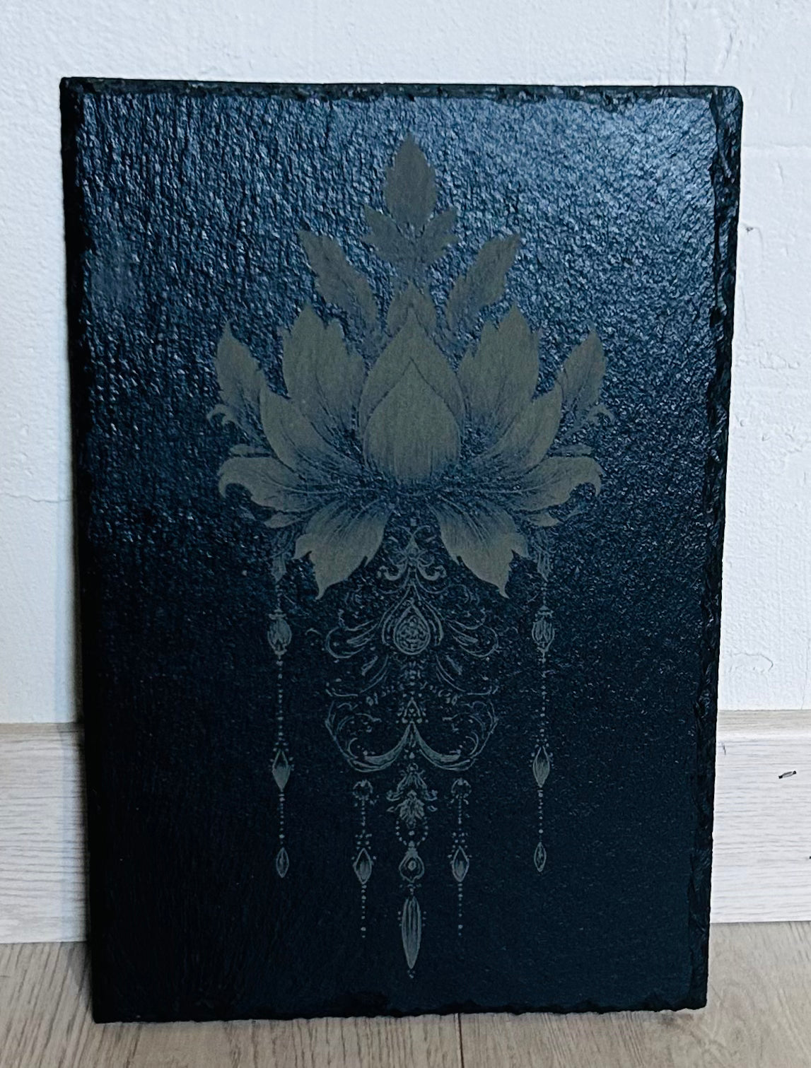 Lotus Noir